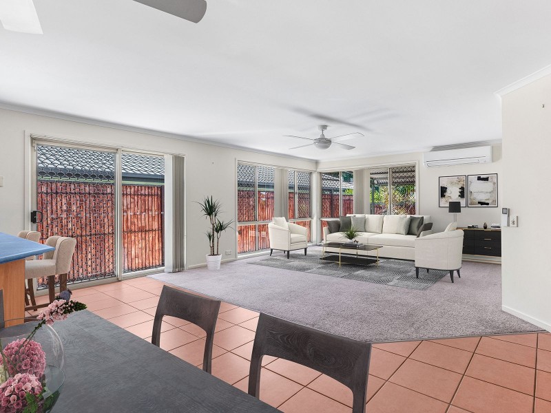 16 Columbus Place, Forest Lake QLD 4078