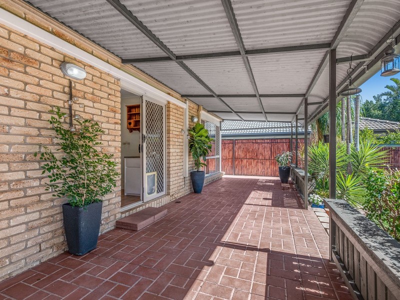 16 Columbus Place, Forest Lake QLD 4078