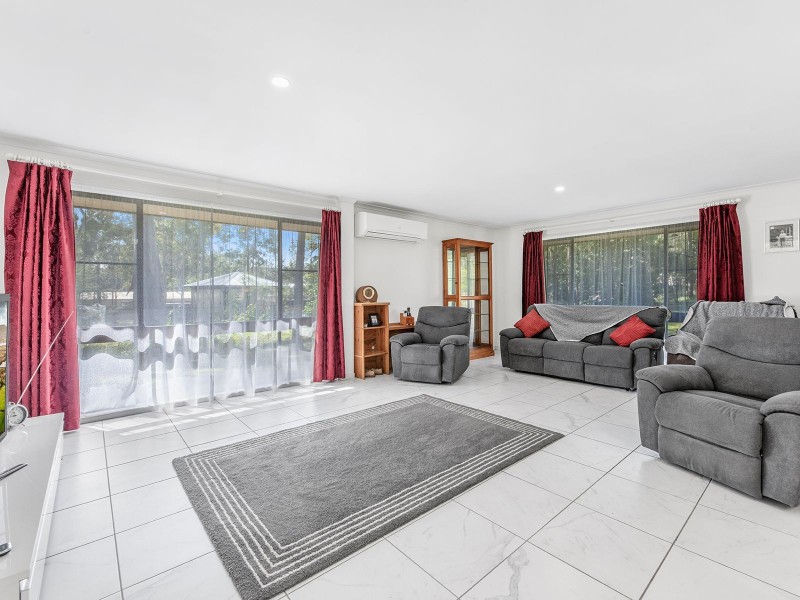 55 Poinciana Dr, Boronia Heights QLD 4124
