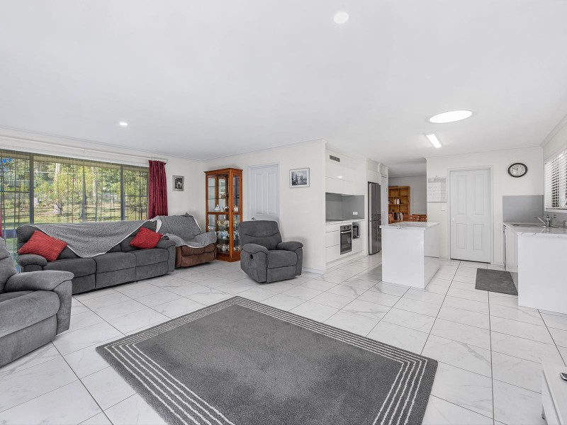 55 Poinciana Dr, Boronia Heights QLD 4124