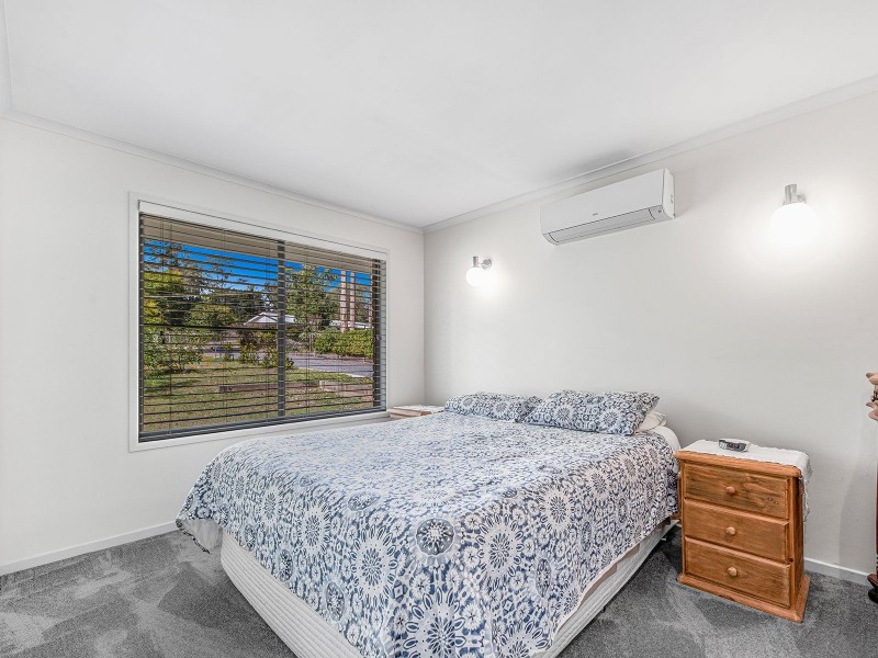 55 Poinciana Dr, Boronia Heights QLD 4124