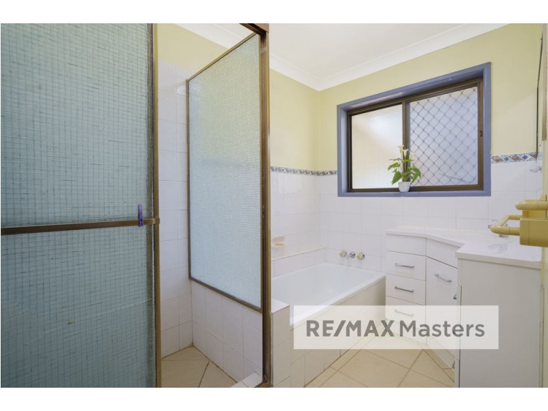 4 DOME ST, Eight Mile Plains QLD 4113