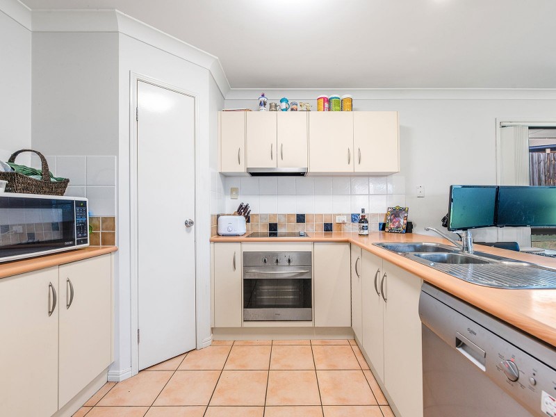 14 Warrumbungle St, Forest Lake QLD 4078