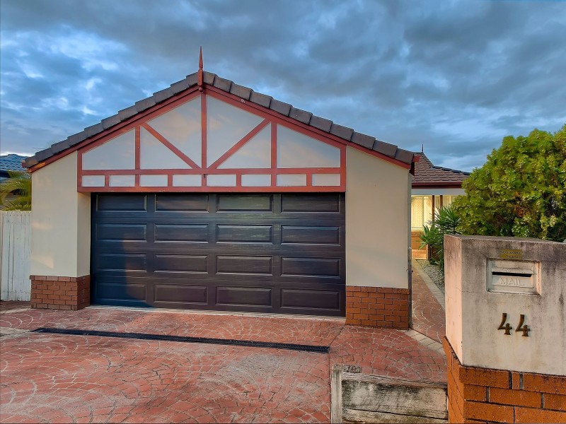 44 Sunflower Crescent, Calamvale QLD 4116