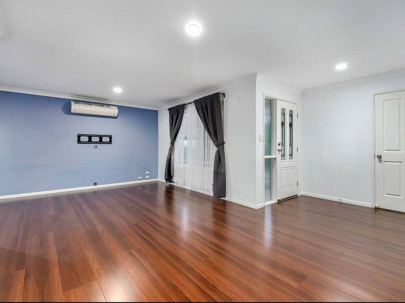 44 Sunflower Crescent, Calamvale QLD 4116