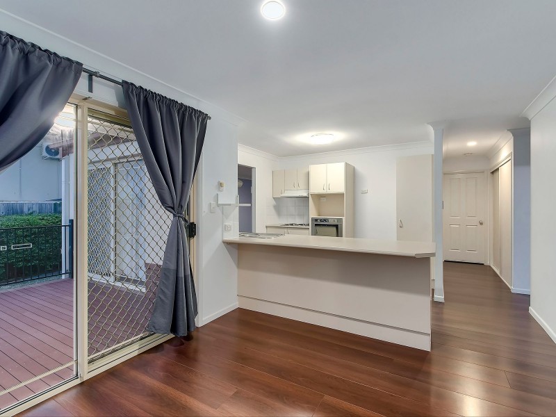 44 Sunflower Crescent, Calamvale QLD 4116