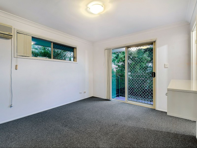 44 Sunflower Crescent, Calamvale QLD 4116