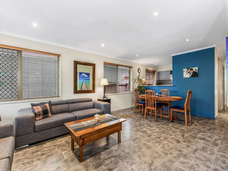 62 Clarendon Cct, Forest Lake QLD 4078