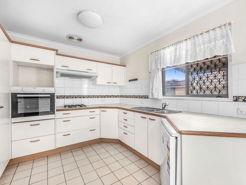 1 Caledenia St, Acacia Ridge QLD 4110