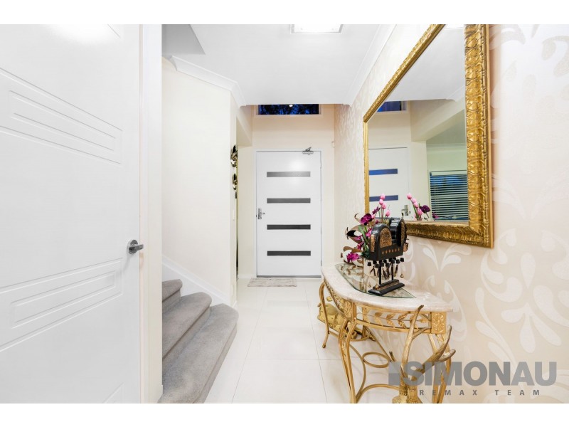 13 Dongola Street, Durack QLD 4077