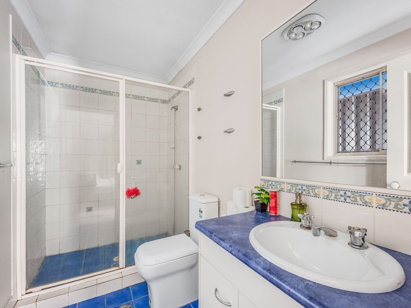 25 Harrision Cr, Forest Lake QLD 4078