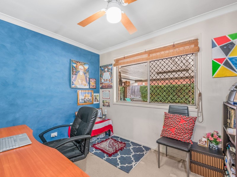 25 Harrision Cr, Forest Lake QLD 4078