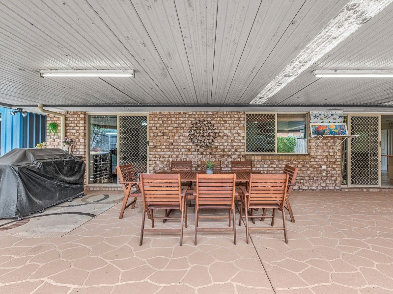 25 Harrision Cr, Forest Lake QLD 4078