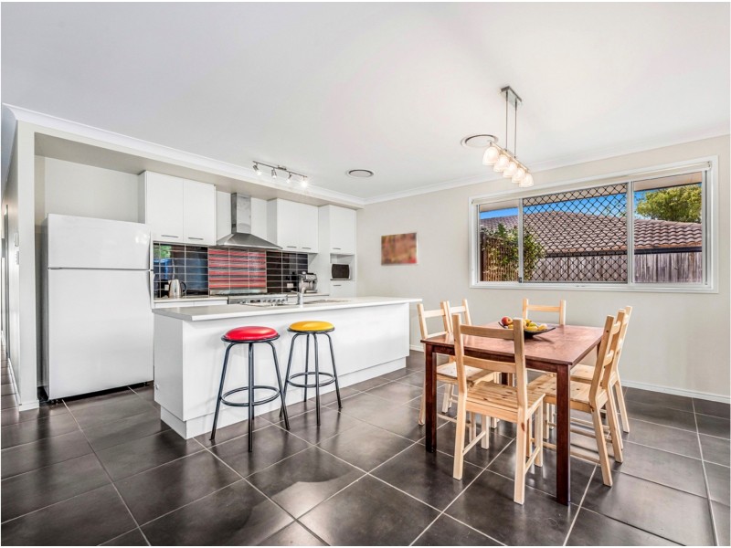 70 Giancarlo Cres, Doolandella QLD 4077