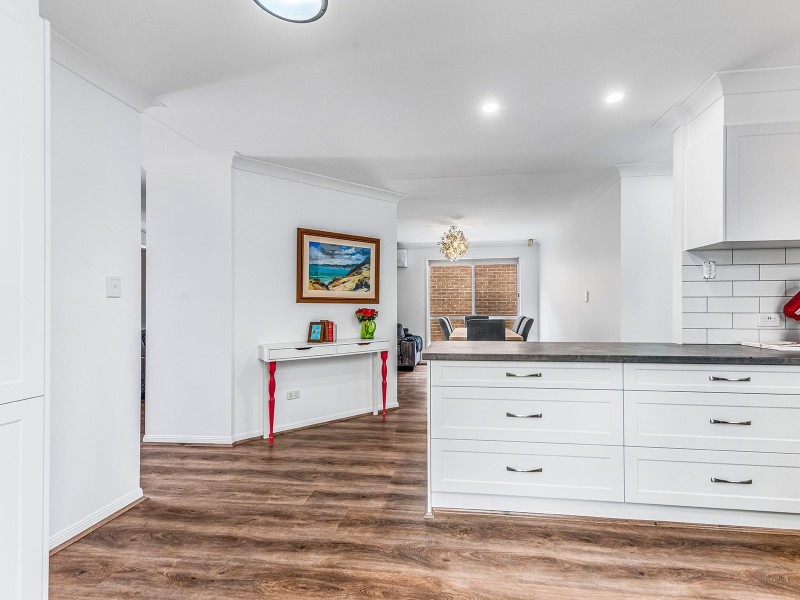 43 Clarendon Cct, Forest Lake QLD 4078