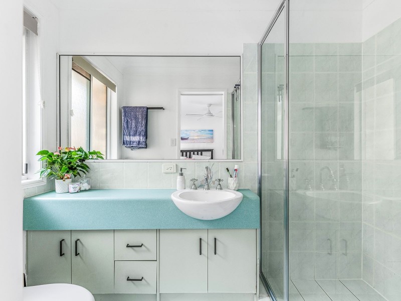 43 Clarendon Cct, Forest Lake QLD 4078