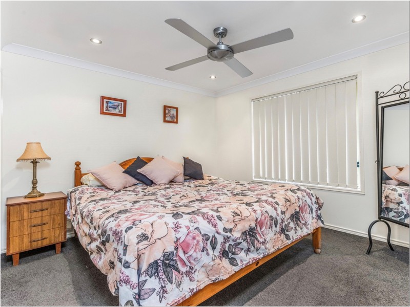 8 Bullen Cct, Forest Lake QLD 4078