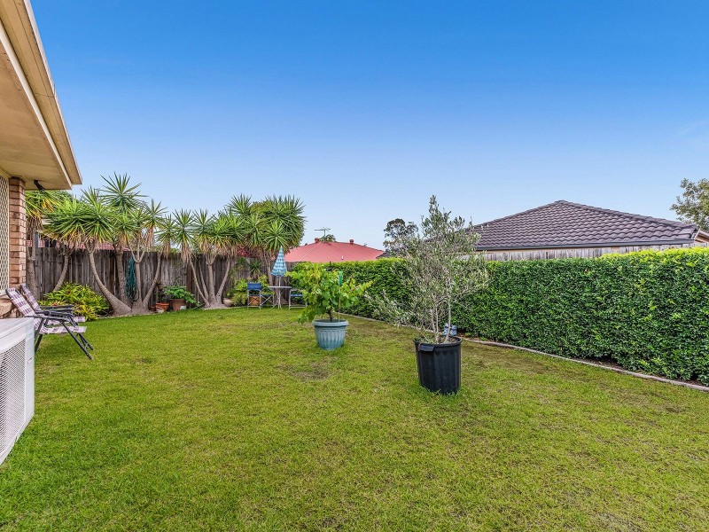 8 Bullen Cct, Forest Lake QLD 4078