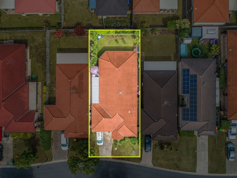 8 Bullen Cct, Forest Lake QLD 4078