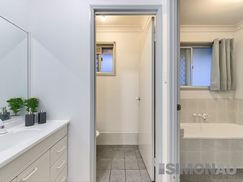 22 Yewleaf Place, Calamvale QLD 4116