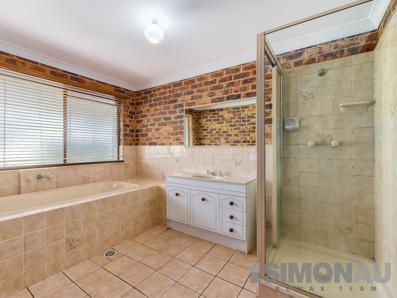 119 Talinga Drive, Park Ridge QLD 4125