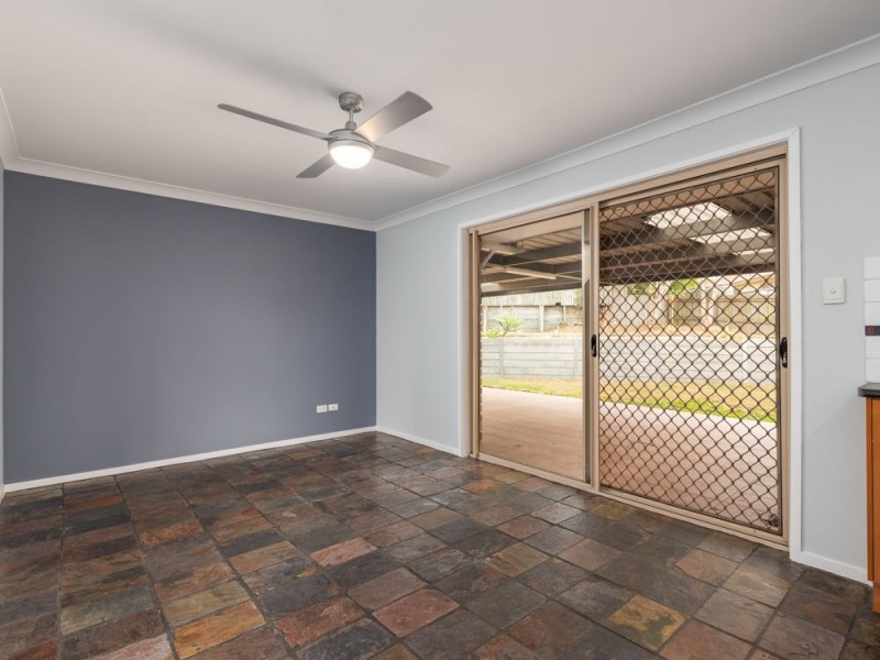 13 Jackson Court, Regents Park QLD 4118
