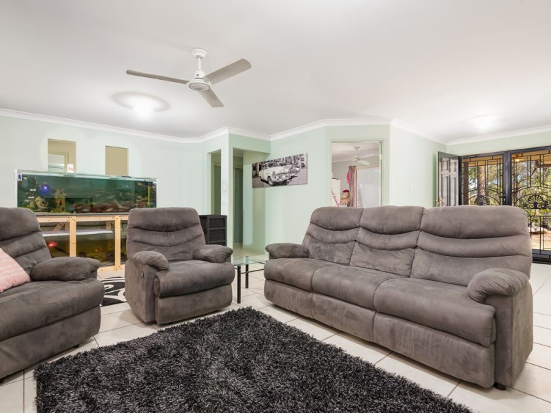 115-127 HONEYEATER DRIVE, Greenbank QLD 4124