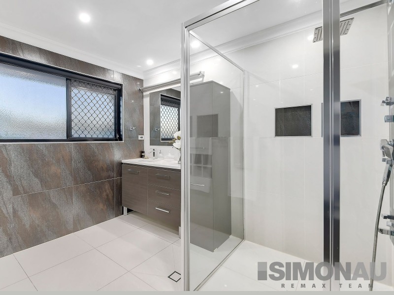 73 Stiller Drive, Kuraby QLD 4112