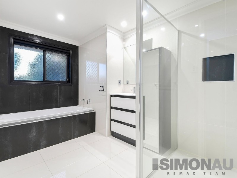 73 Stiller Drive, Kuraby QLD 4112