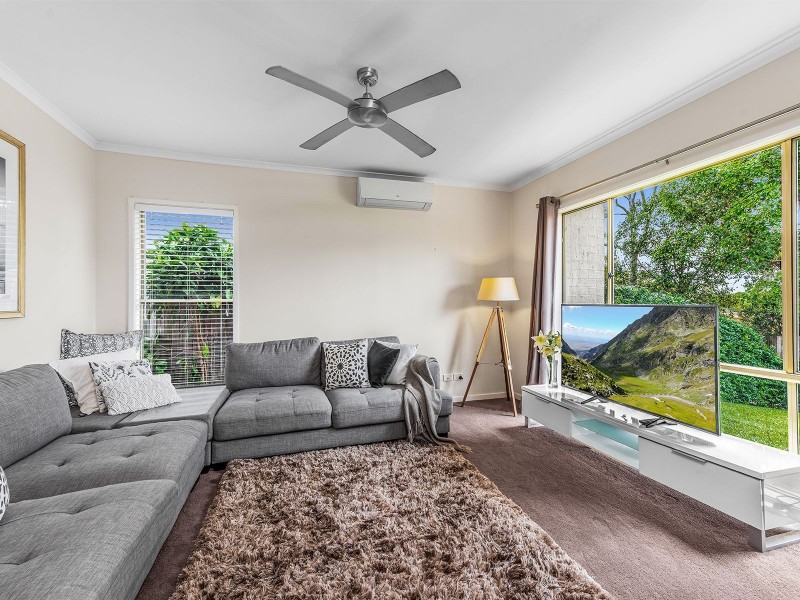 5 Amamoor Ct, Forest Lake QLD 4078