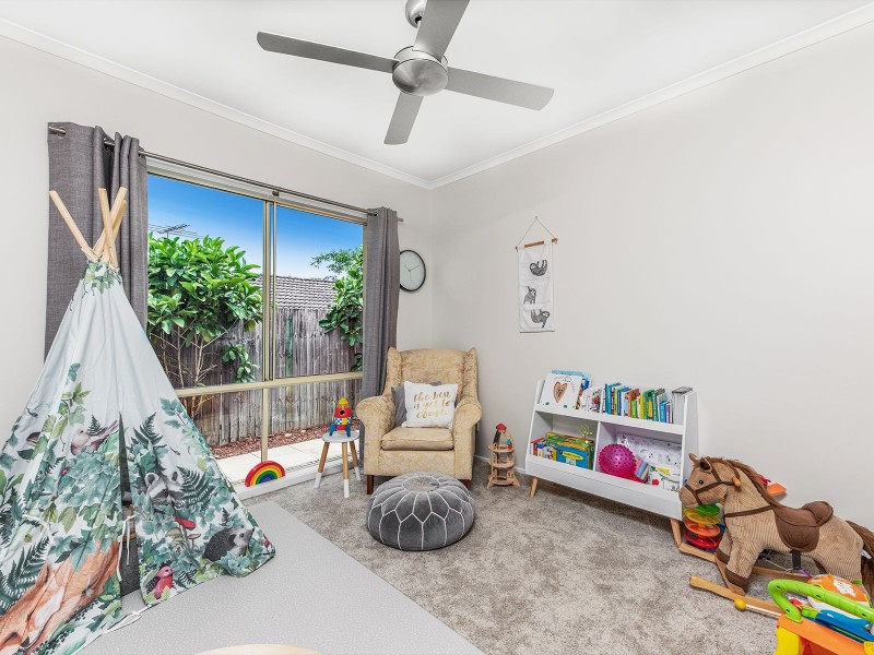 5 Amamoor Ct, Forest Lake QLD 4078