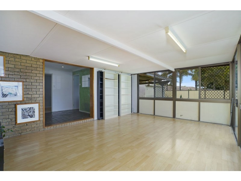 40 Peverell Street, Hillcrest QLD 4118