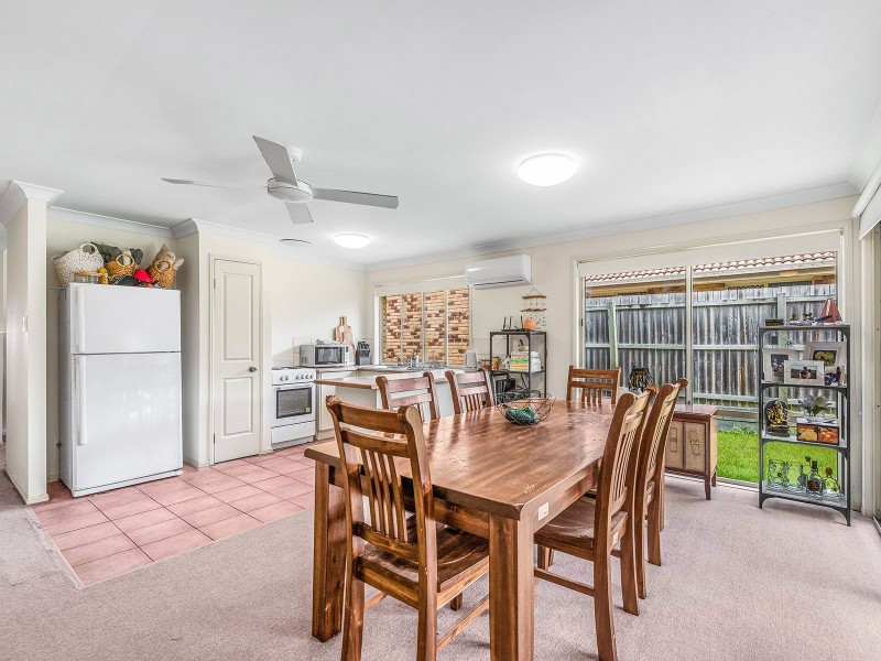 111 Brooklands Cct, Forest Lake QLD 4078