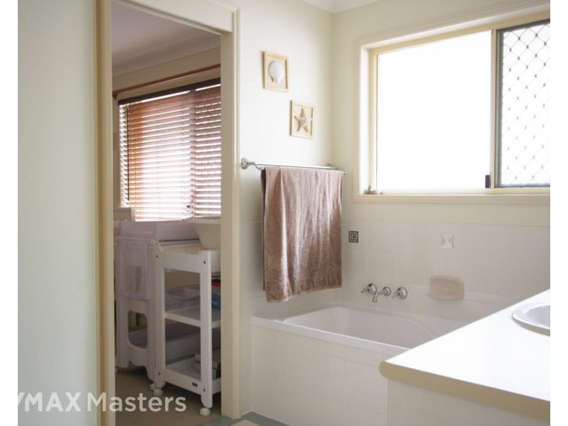 84 Clarendon Circuit, Forest Lake QLD 4078