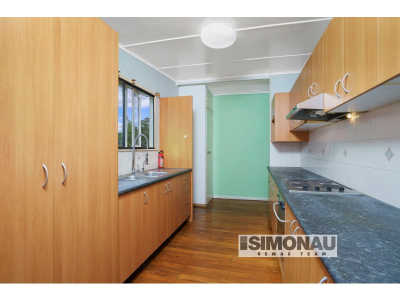 72 Warrigal Rd, Runcorn QLD 4113