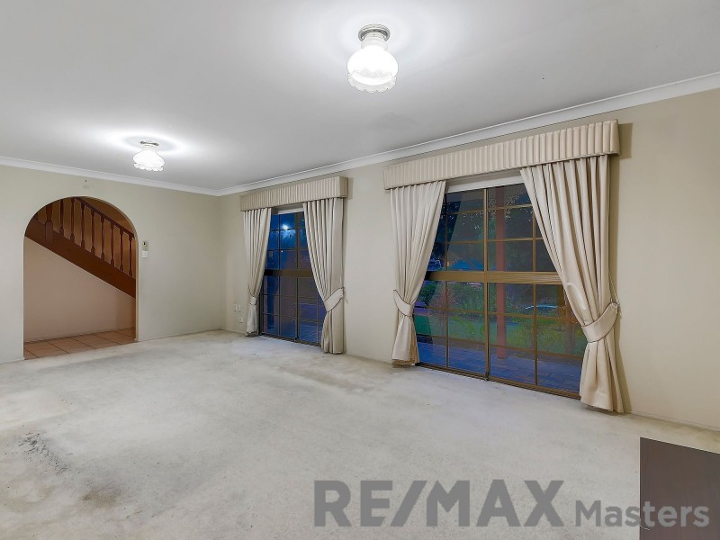 63 Honeywood Street, Sunnybank Hills QLD 4109
