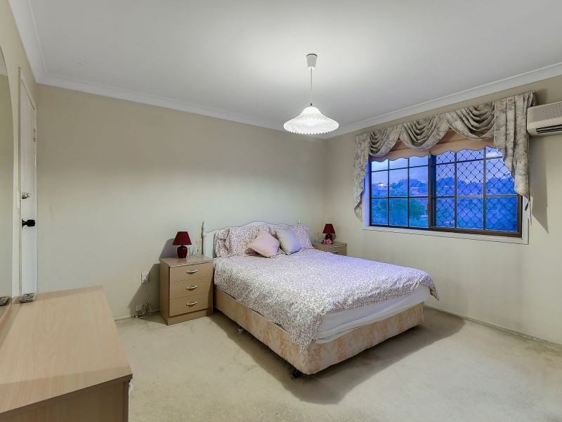 63 Honeywood Street, Sunnybank Hills QLD 4109