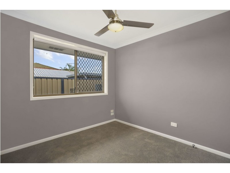 11 Stangate Street, Hillcrest QLD 4118