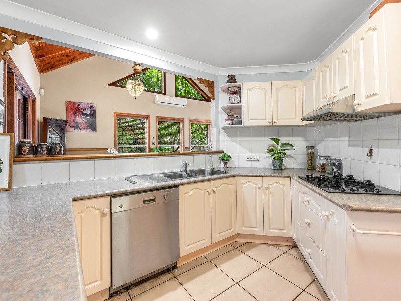 79 Banksia Cct, Forest Lake QLD 4078