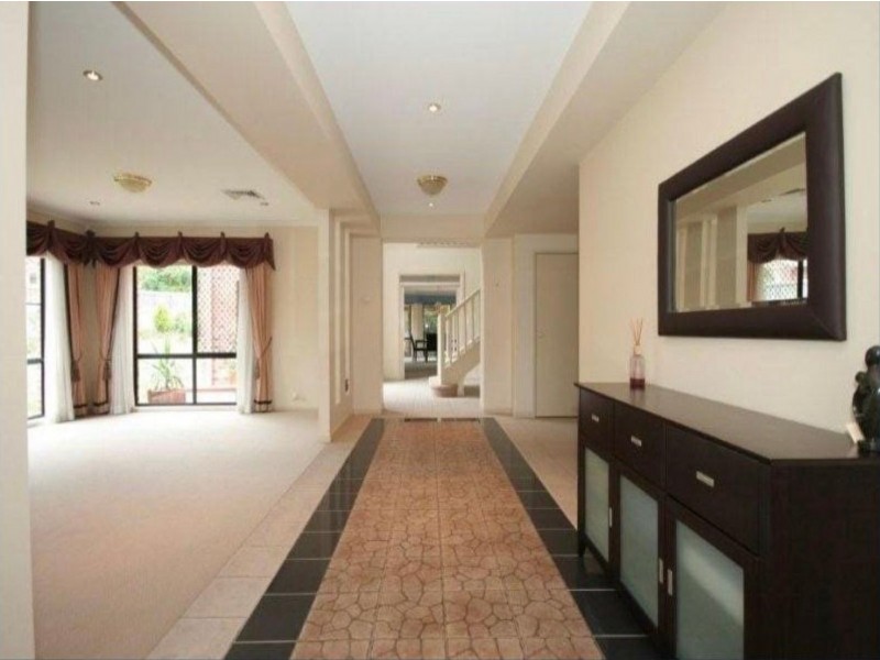 12 Toorak Pl, Forest Lake QLD 4078