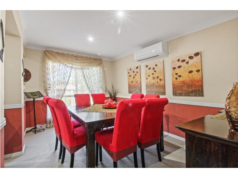 24 Kalbarri Street, Parkinson QLD 4115