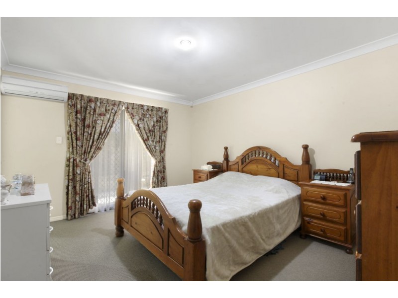 24 Kalbarri Street, Parkinson QLD 4115