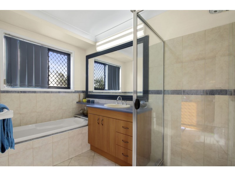 24 Kalbarri Street, Parkinson QLD 4115