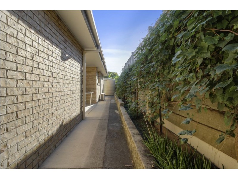 24 Kalbarri Street, Parkinson QLD 4115