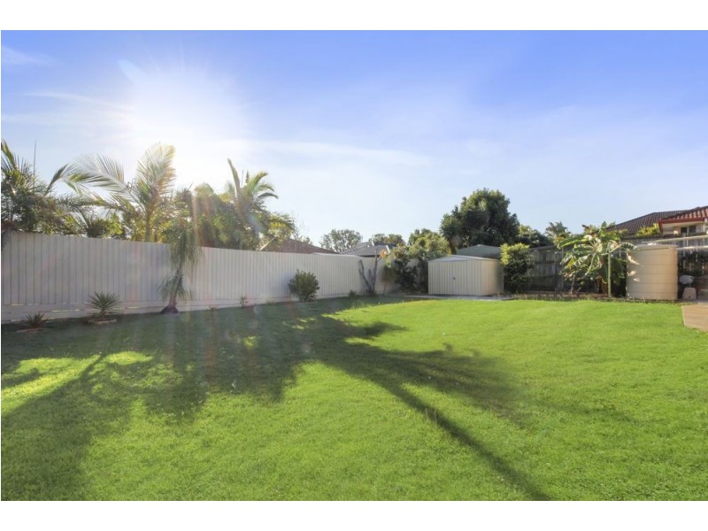 24 Kalbarri Street, Parkinson QLD 4115