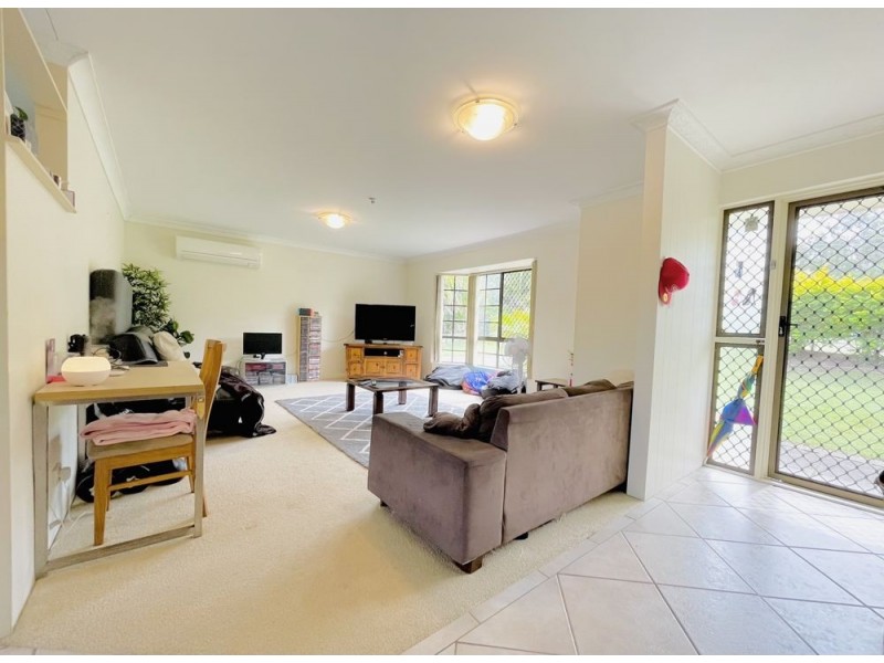 15 Centaurus Crescent, Regents Park QLD 4118