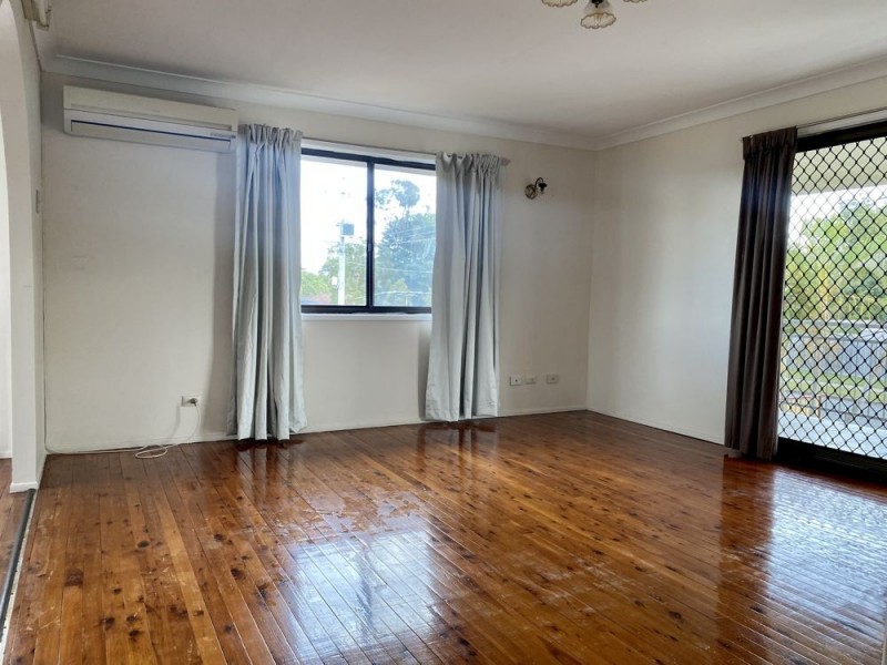 7 Stangate Street, Hillcrest QLD 4118