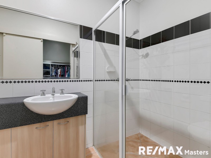 16 Capricorn Avenue, Crestmead QLD 4132