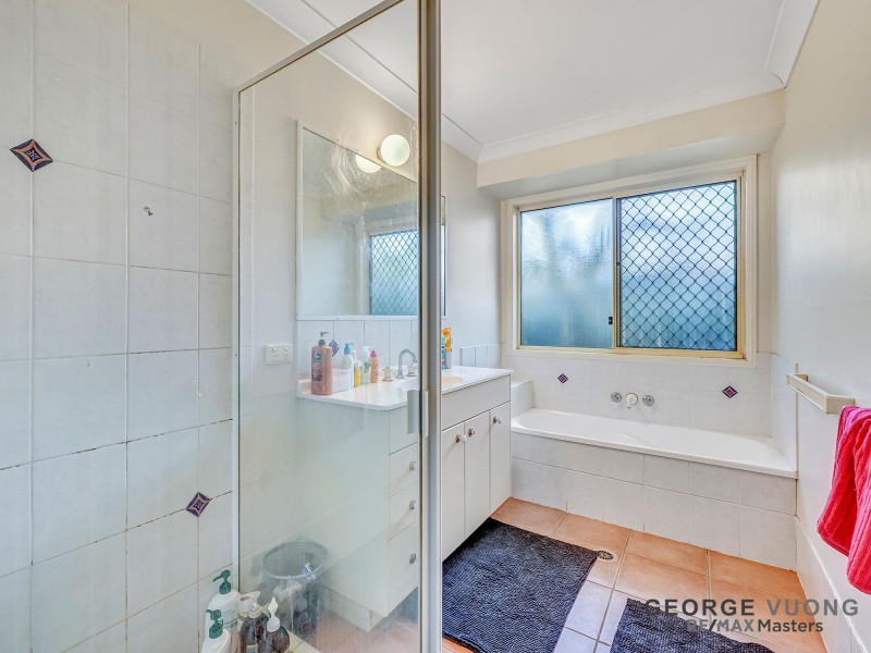26 Centennial Way, Forest Lake QLD 4078