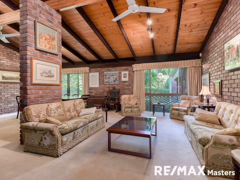 3 Davrod Street, Robertson QLD 4109